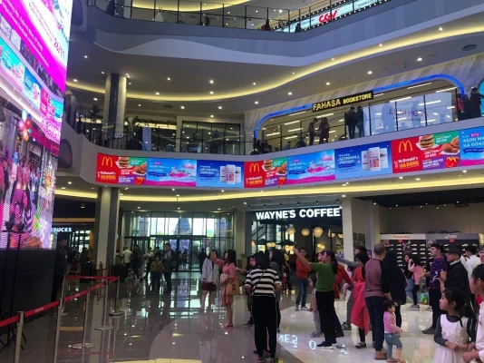man hinh led quang cao sieu thi