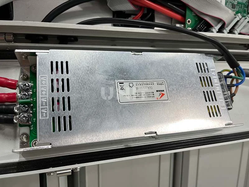 Cấu tạo màn hình led, nguyên lý hoạt động chi tiết 9 nguồn điện, cấu tạo màn hình led