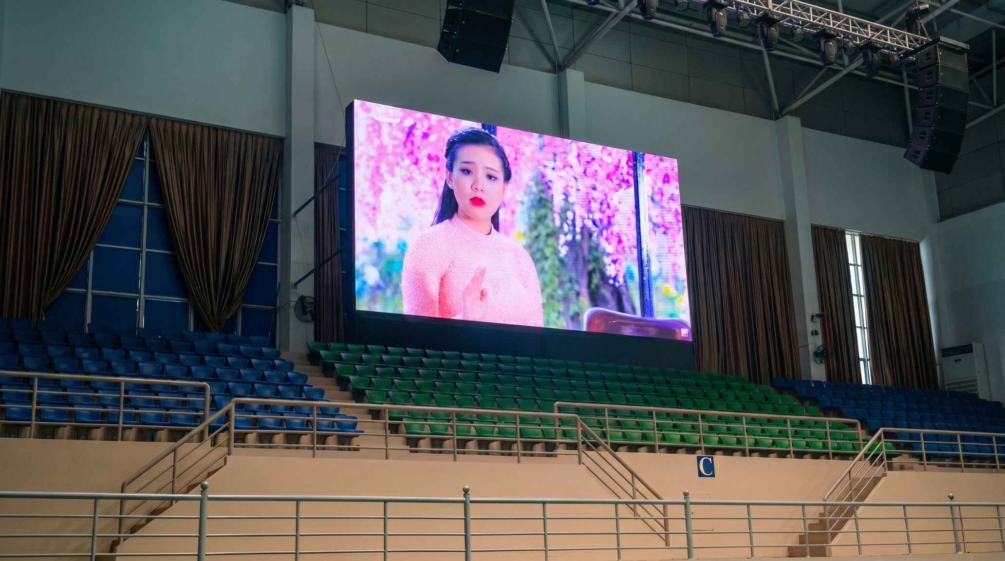 Màn hình LED P4 trong nhà tại Nhà thi đấu Lào Cai