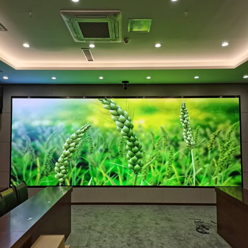 man hinh led p0.9 indoor 2