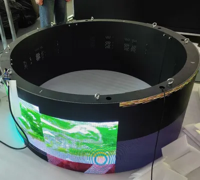 Màn hình LED Jumbotron là gì? Cấu tạo, ứng dụng và cách lựa chọn 3 module màn hình led jumbotron